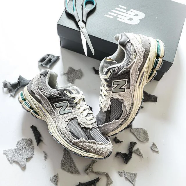 New Balance 2002 R Protection Pack OG Grey