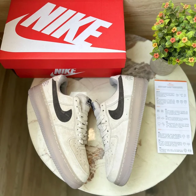 Nike Airforce Reign Champ