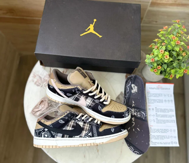 Nike Jordan Sb Dunk X Travis Scott Cactus Jack 