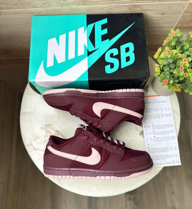 Nike Sb Dunk Beetroot Crush 