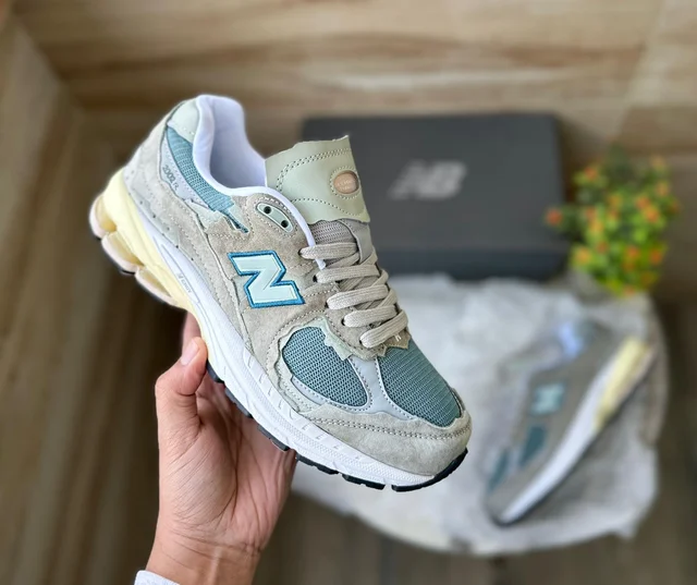 New Balance 2002 R Mirage Grey