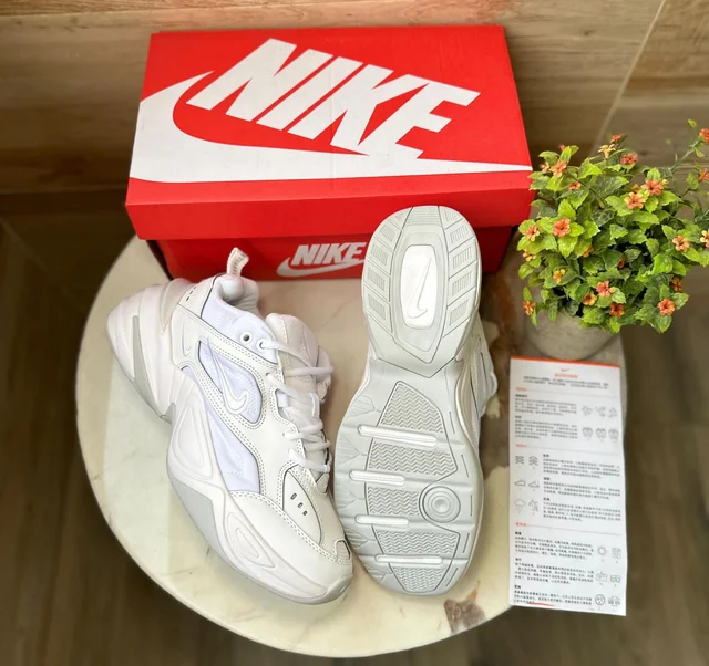 Nike MK2 Tekno 