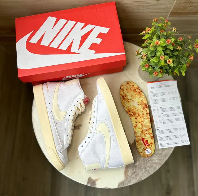 Nike Blazer MID Popcorn