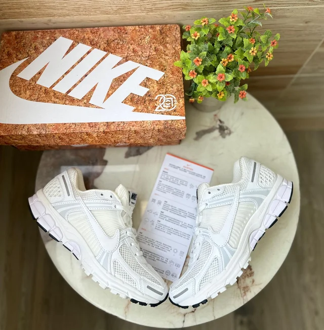 Nike Zoom Vomero 5