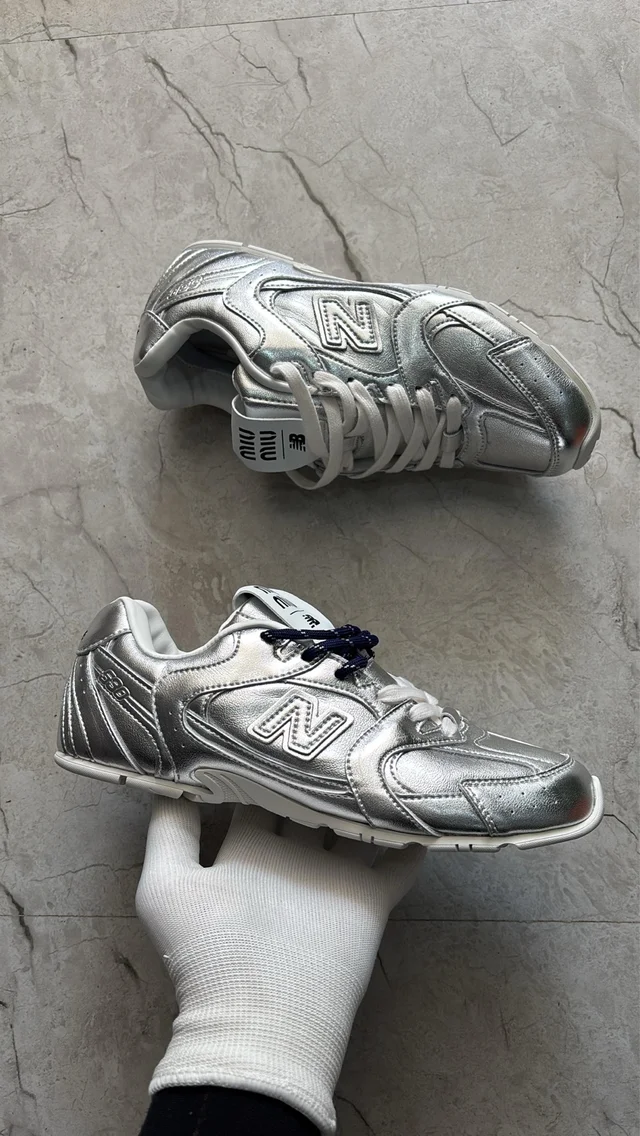 New Balance 530 X Miu Miu 