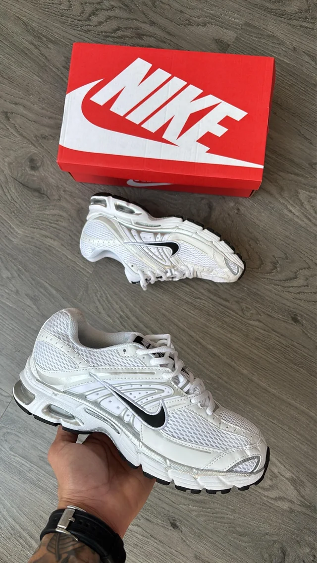 Nike Air Max Moto 2K