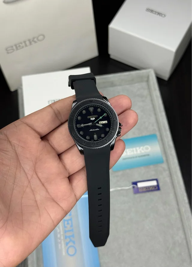 Seiko Full Black Automatic 