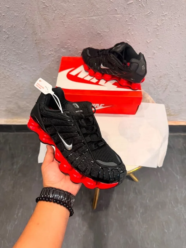 NIKE SHOX TL CUSTOM BLACK RED 