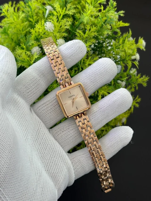 FOSSIL WOMENS