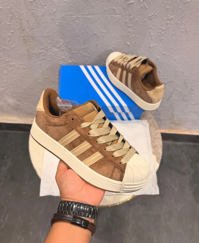 ADIDAS ORIGINALS SUPERSTAR 2026 SUEDE TAN  