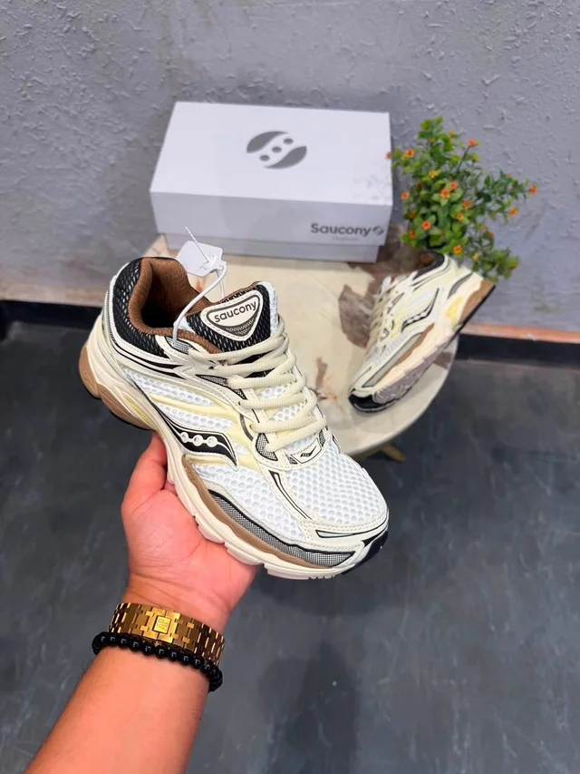 SAUCONY OMNI 9 TRAINERS 