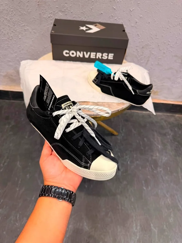 CHUCK TAYLOR LO LEATHER 2026
