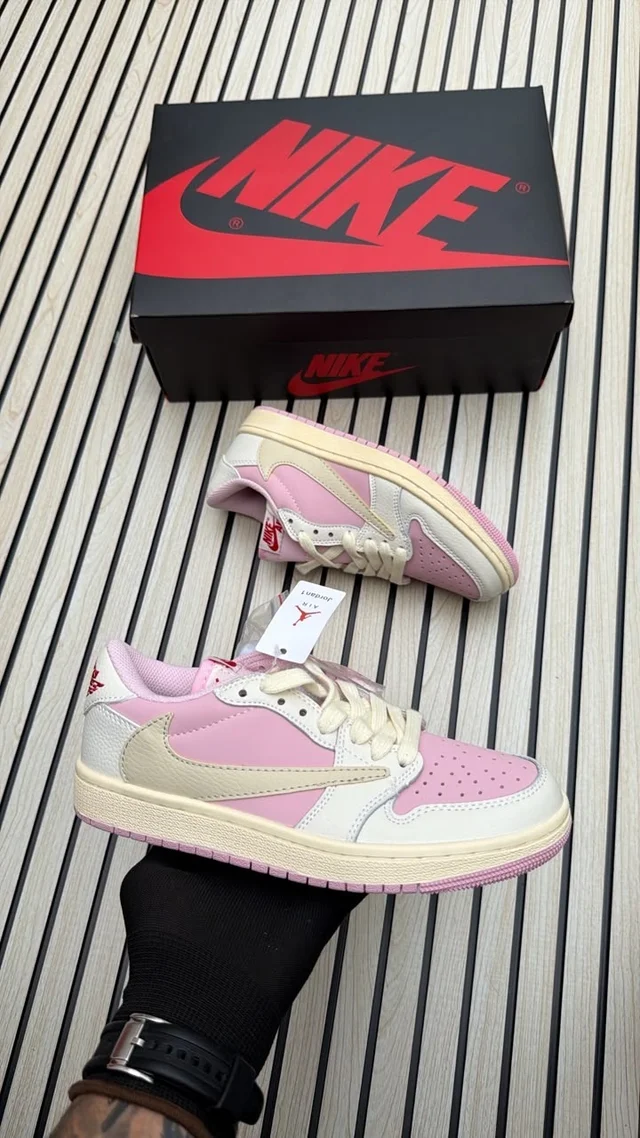 Travis Scott x Air Jordan 1 Retro Low OG Shy Pink