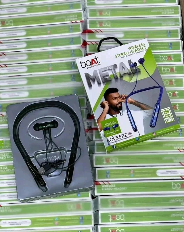 Boat Rockerz A-43 Og Magnetic on Off Double Pecking Wireless Nackband