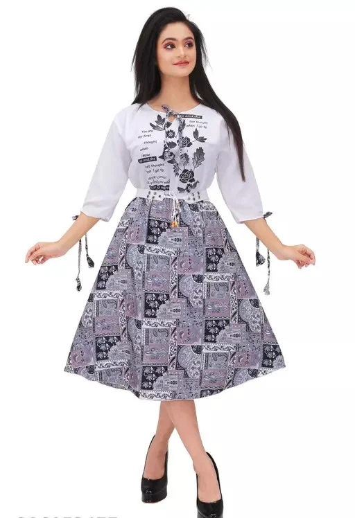 Women Long Tops Black/White Color