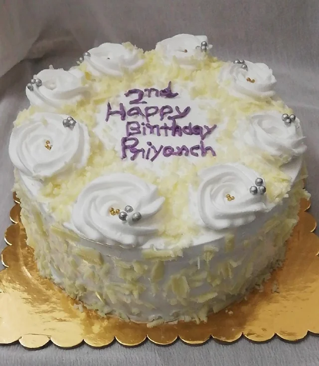 Plain White Forest Cake - 2 Pound