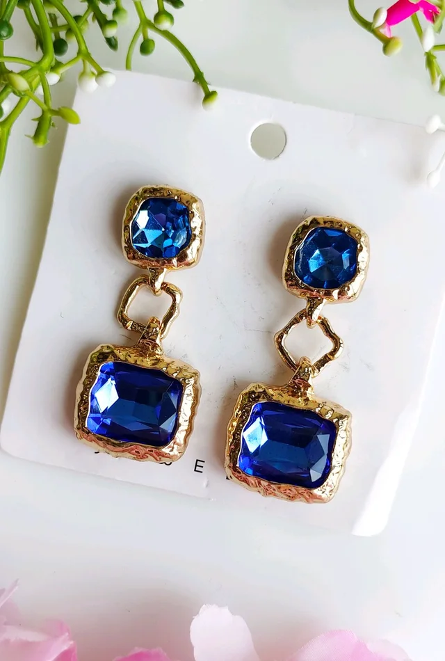 Beautiful Zirconia Statement Drop Earrings - Blue
