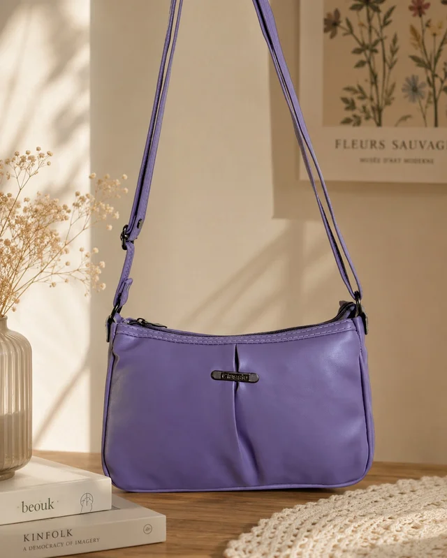 💜Minimalist Lavender Baguette Bag 💜