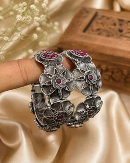 Royal Floral Folding Kada | Vintage Oxidised Statement Bracelet(2pc Set)✨ - Style1