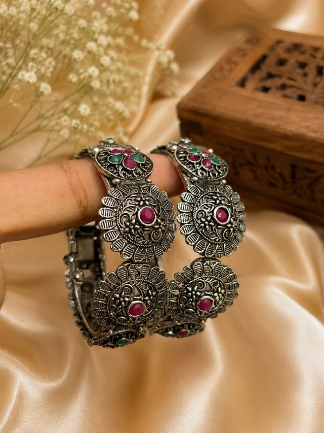 Royal Floral Folding Kada | Vintage Oxidised Statement Bracelet(2pc Set)✨ - Style1