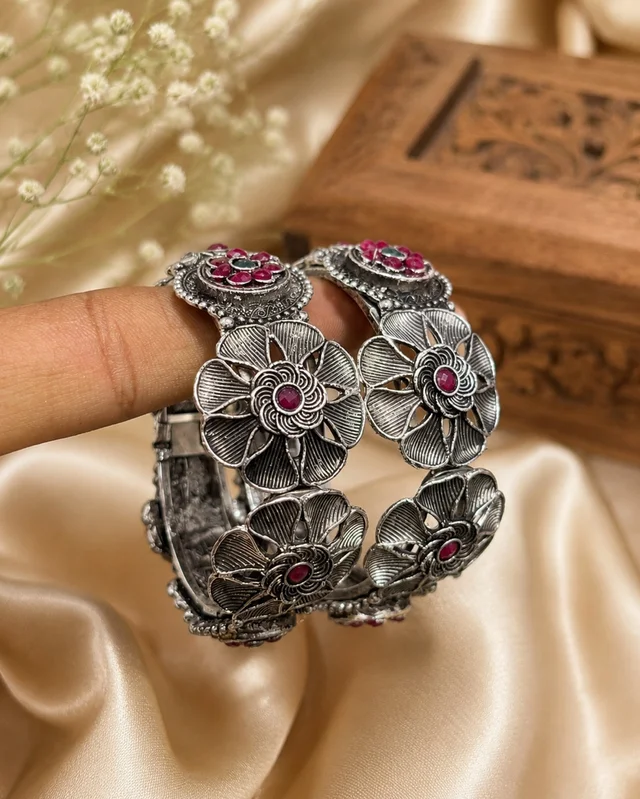 Royal Floral Folding Kada | Vintage Oxidised Statement Bracelet(2pc Set)✨ - Style2