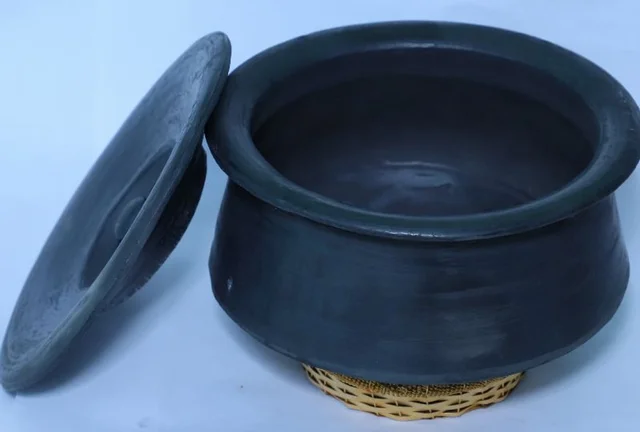 Cooking Bhagona BLACK( Approx. 4 litres )