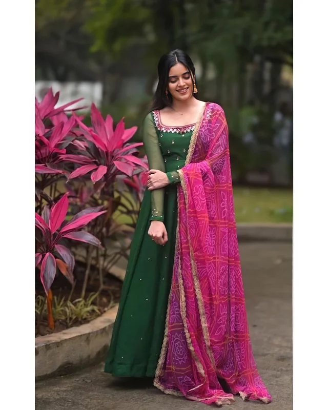 Star Pretty Look Kurti Dupatta Set - S, Black