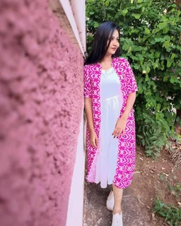 Attractive Georgette Gowns for Women With Koti - S, Pink