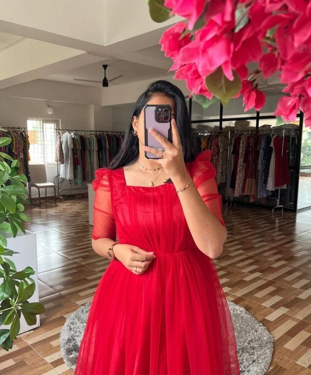 RED GOWN - 2XL