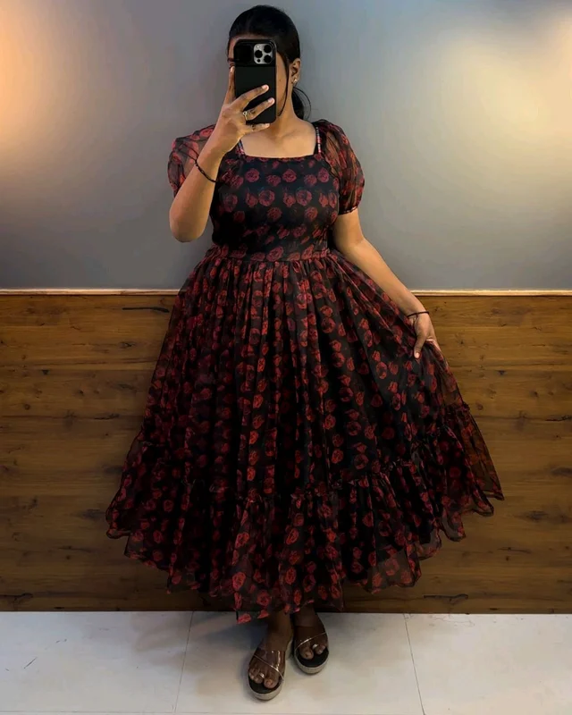 Cinderella Organza Gown - Maroon, S