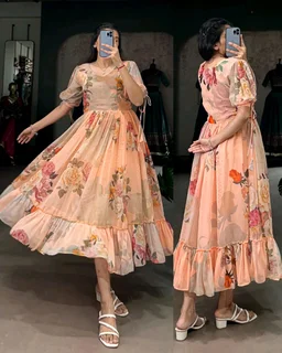 BEAUTIFUL FLORAL MAXI 🌺 🌺 - Blue, S