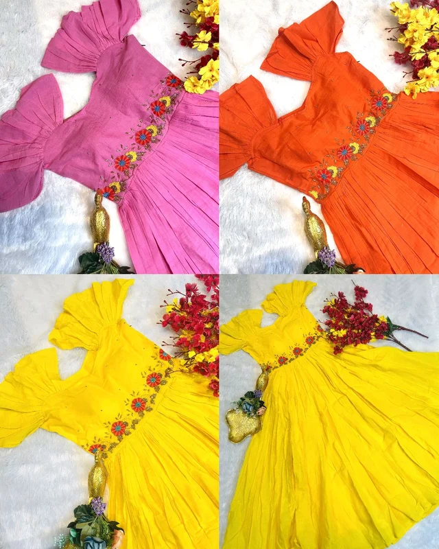 Beautiful Stylist Gown with Handowk – Elegance & Comfort - Yellow, 2XL
