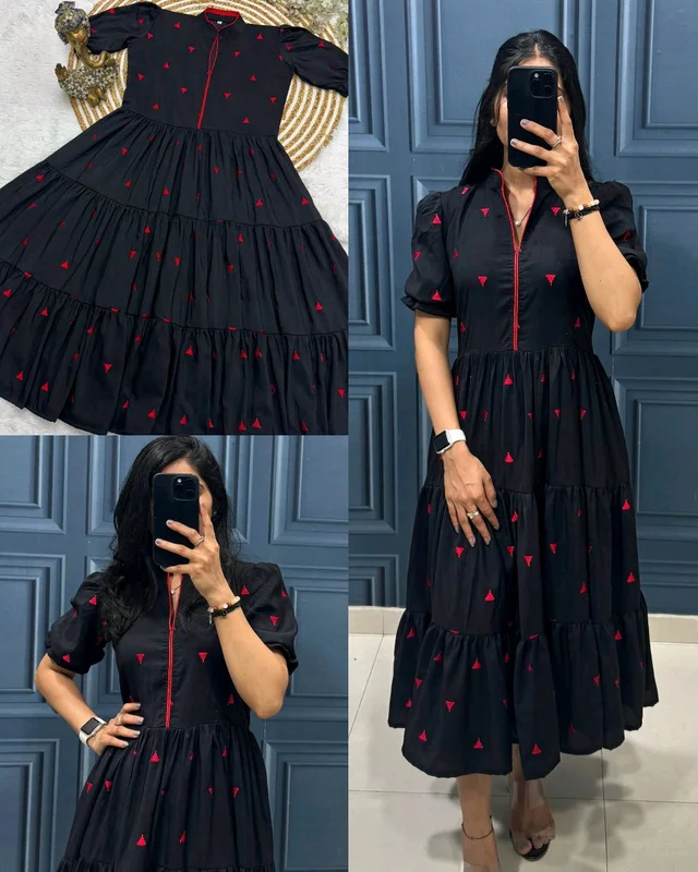 Stylish Heart 3 Layer Pattern Gown - XL