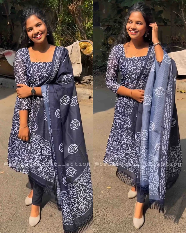 Luxurious kurta Set - Navy Blue, M