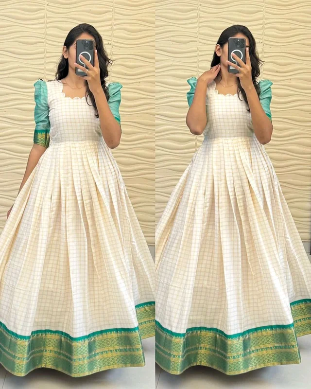 PRESENT SOUTH SPECIAL GOWN COLLECTION
- Teal, M