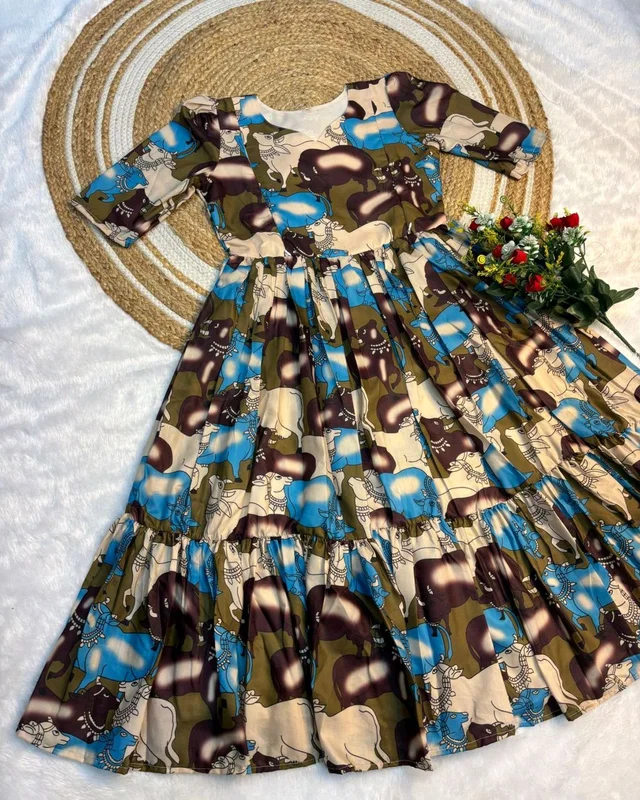 This beautiful kalamkari printed maxi gown made with soft cotton fabric and feeding zip also attached - Cabbage Pont, S