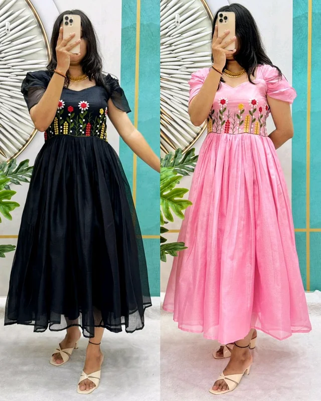 Launching Our Latest Beautiful Stylist Gown with Handowk – Where Elegance Meets Comfort
- Pink, S