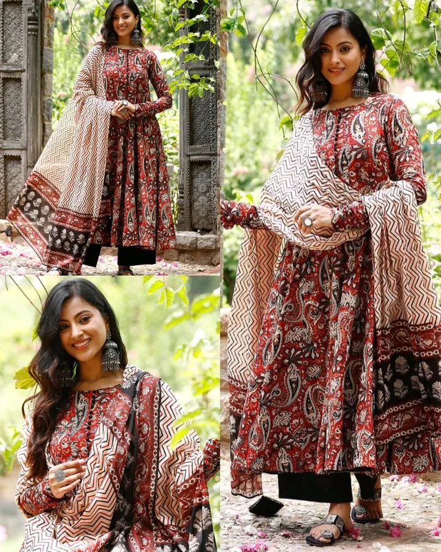 Stylish Women Printed Anarkali Kurta and Pant Set with Dupatta
- 4XL