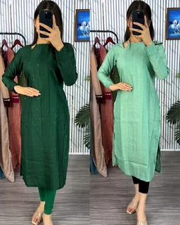 Trendy design and beautiful detailing create a look that is both sophisticated and chic - Blue, S