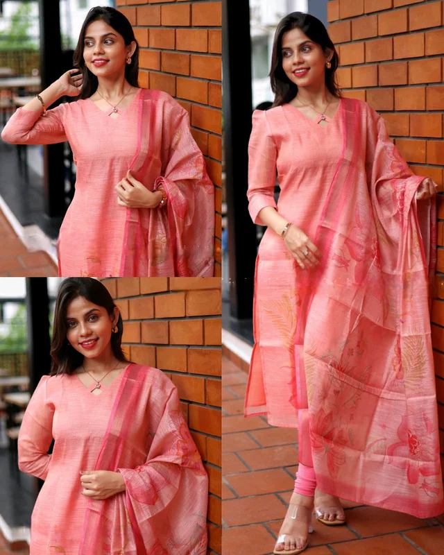 Beautiful Women’s Attractive Kurta Set - S, Pink