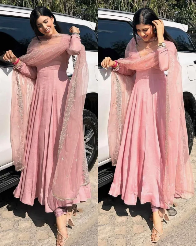 You gonna love elegance with Modern touch 🌸 - L, Pink