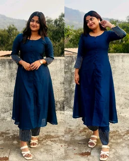 Crafted in luxurious blooming this elegant A-line kurta set is adorned with beautiful sleeve and pant handwork this work highlight rich look of the outfit
- XL, Maroon