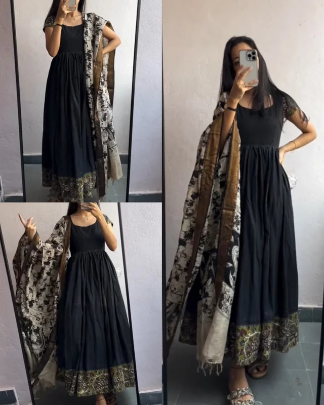 Cotton Kurti Gown with full Side Banarasi Border dupattaGOWN+DUPATTA SET - Black, M