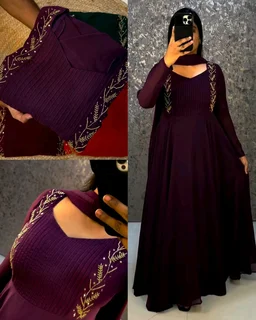 Faux Georgette gown with beautiful hand work .the yoke part fully designed for pintucks work.This perfect party wear for upcoming festivals and functions - 3XL, Green