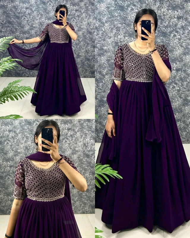 TRENDY BLOOMING Gown With Dupatta - Cherry Pie, 3XL