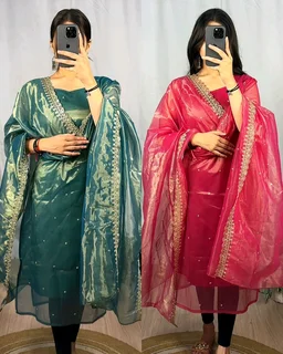 BANARASI TISSU TWO TONE WITH EMBROIDERY WITH 3mm SEQUENCE THREAD WORK 💎 - Purple, S