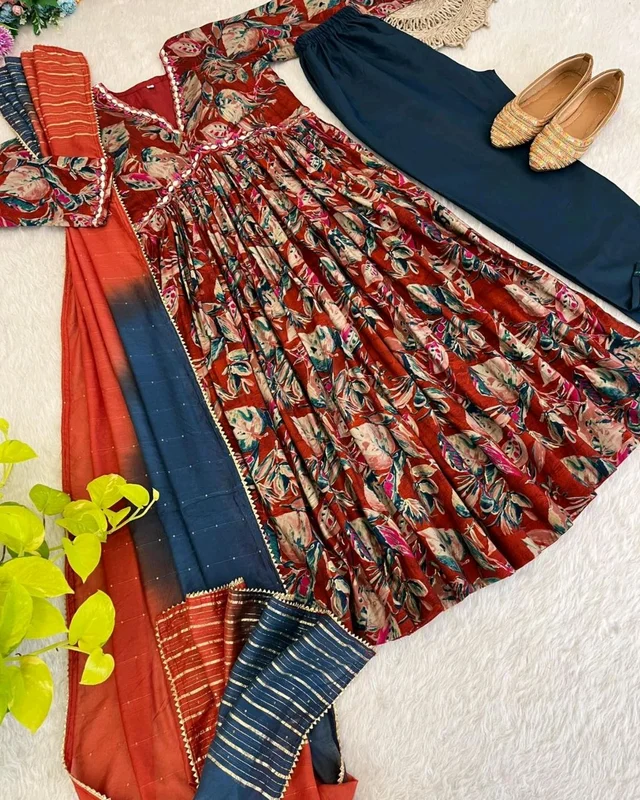New Special Party wear Aliya cut Dresses - M, Maroon