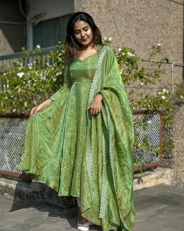Launching New Party Wear Look Pur Twil Gold Net Anarkali Gown,Dupatta & Plazzo Set - peach, Free Size