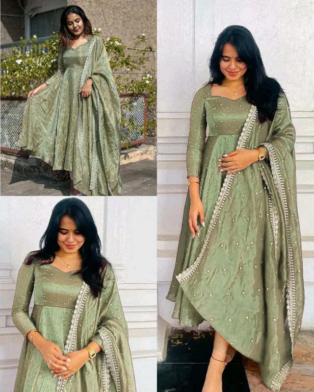 Launching New Party Wear Look Pur Twil Gold Net Anarkali Gown,Dupatta & Plazzo Set - peach, Free Size