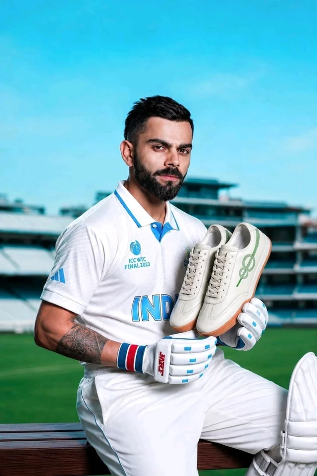 VIRAT KOHLI ONE 8 SEAM WHITE XVII X CHERRY*